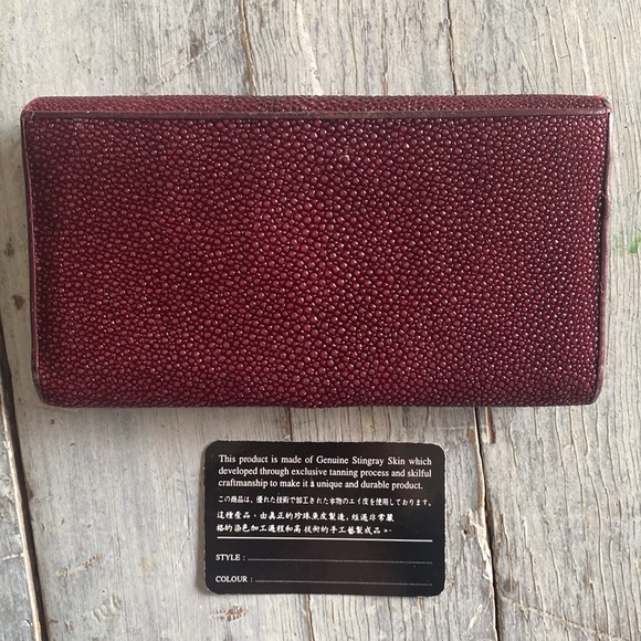 Genuine, P.K.K. Stingray long wallet/clutch bag. Like new condition. - Picture 2 of 4